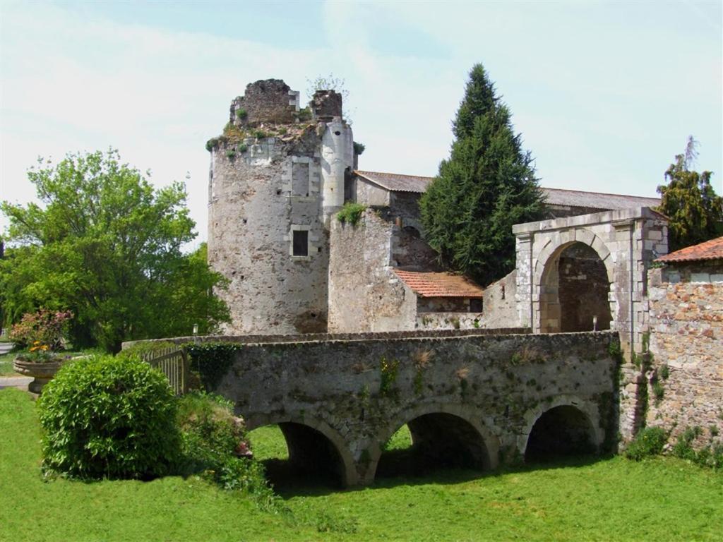 Chateau De La Galissonniere Le Pallet Екстер'єр фото
